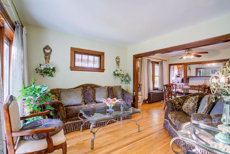 1397 Juliet Ave, Saint Paul, MN 55105