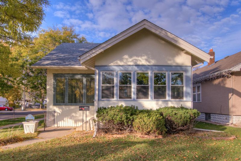 1397 Juliet Ave, Saint Paul, MN 55105