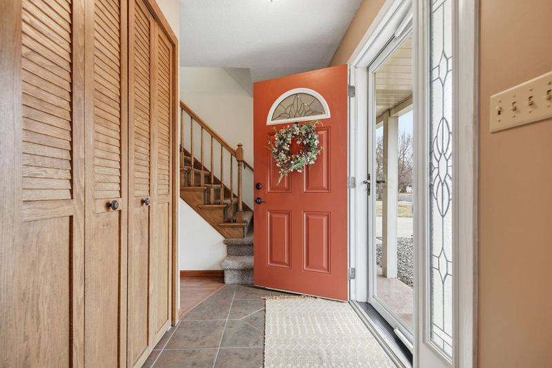 3713 Sun Ter, White Bear Lake, MN 55110