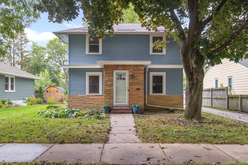 762 Lexington Pw S, Saint Paul, MN 55116