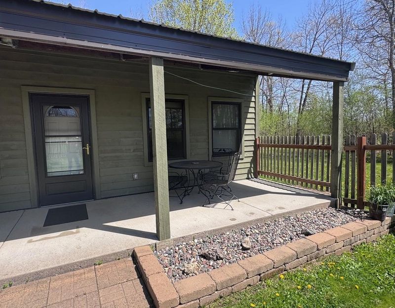 40255 10th Ave, Isle, MN 56342