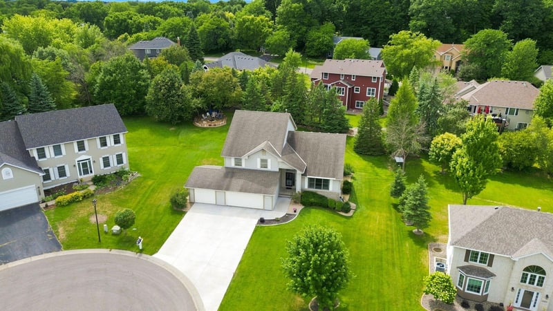 14335 48th Ave N, Plymouth, MN 55446