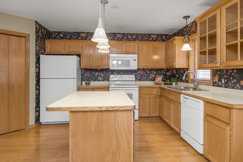 6493 Blaine Ave, Inver Grove Heights, MN 55076