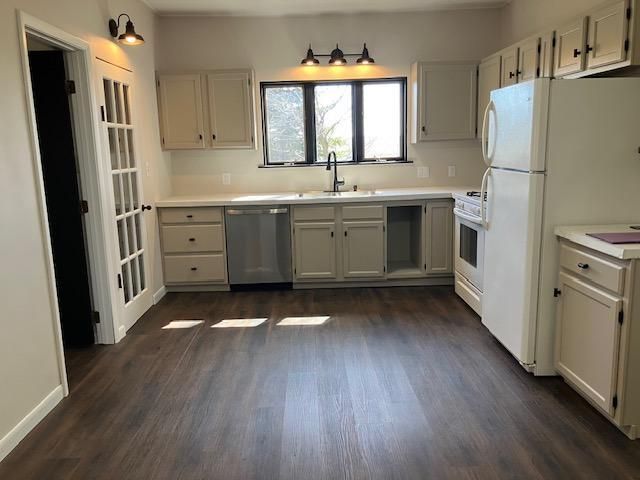 358 Cypress Ave, New Richland, MN 56072