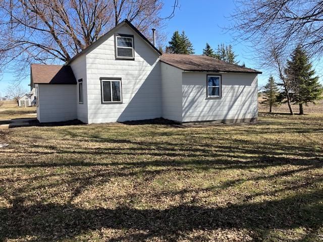 358 Cypress Ave, New Richland, MN 56072