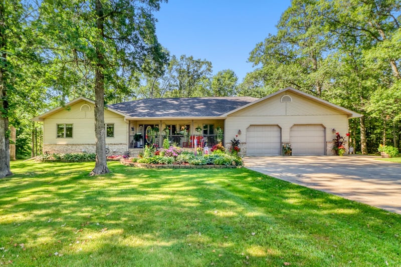 37895 SW Height Of Land Dr, Rochert, MN 56578