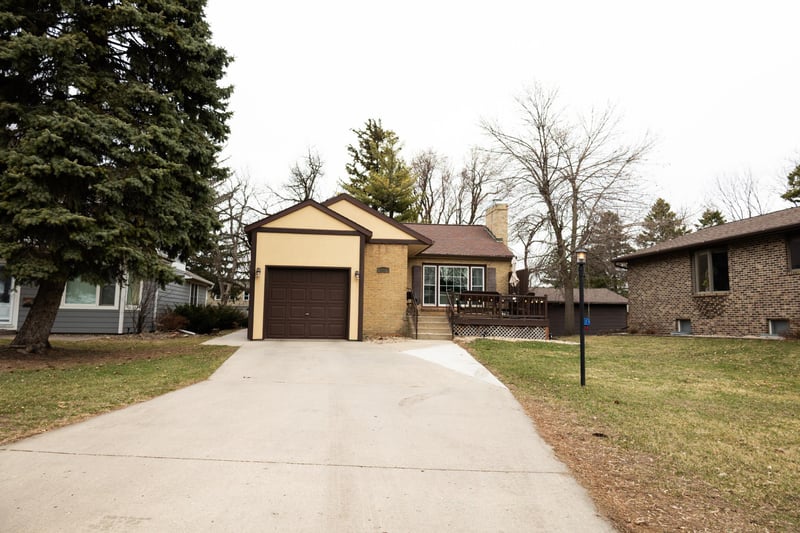 207 Lake Ave, Worthington, MN 56187