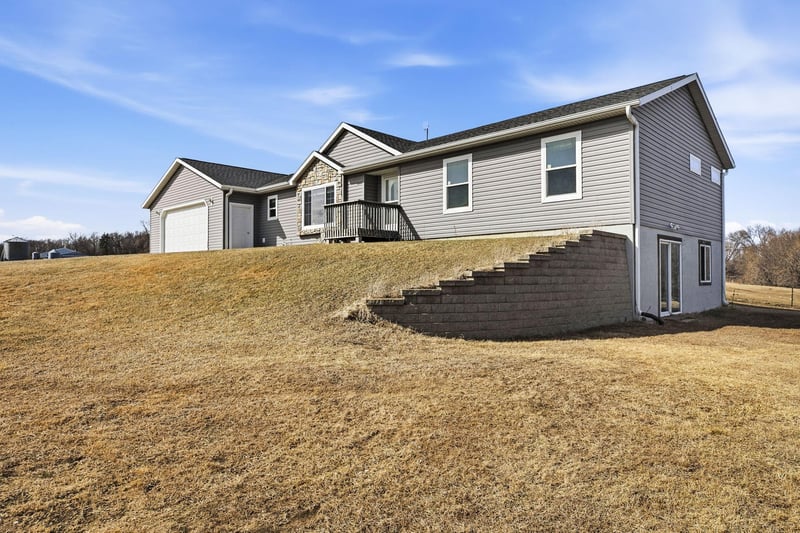 58078 360th St, Eden Valley, MN 55329