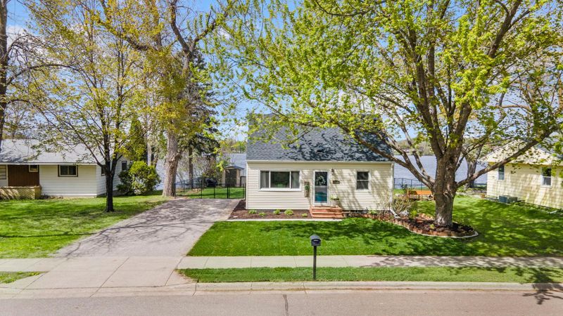 1920 Main St NW, Elk River, MN 55330