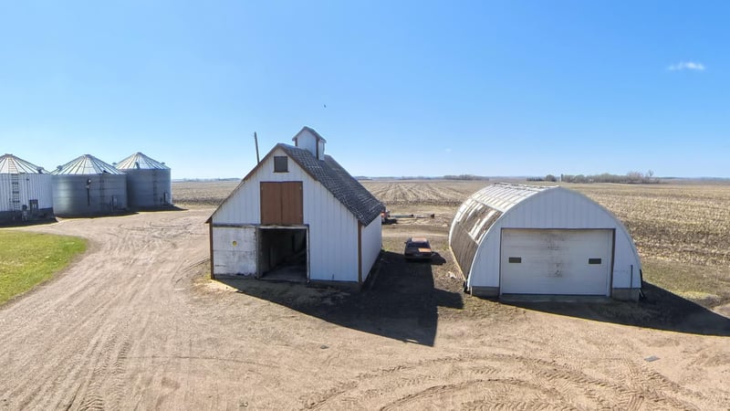 11146 230th St, Milroy, MN 56263