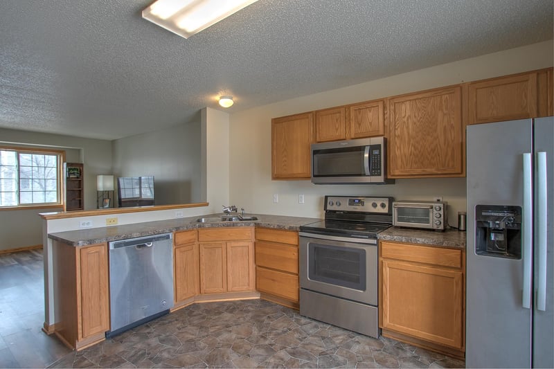 142 19th Ave SE, Cambridge, MN 55008