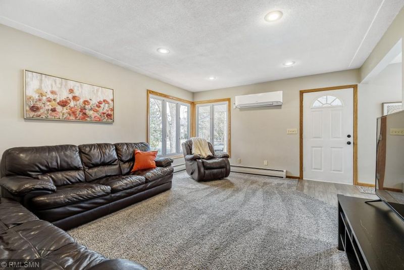 1033 21st St W, Hastings, MN 55033