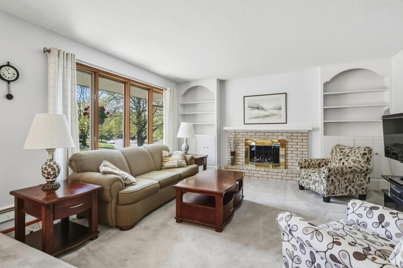 8316 Beard Rd, Bloomington, MN 55431