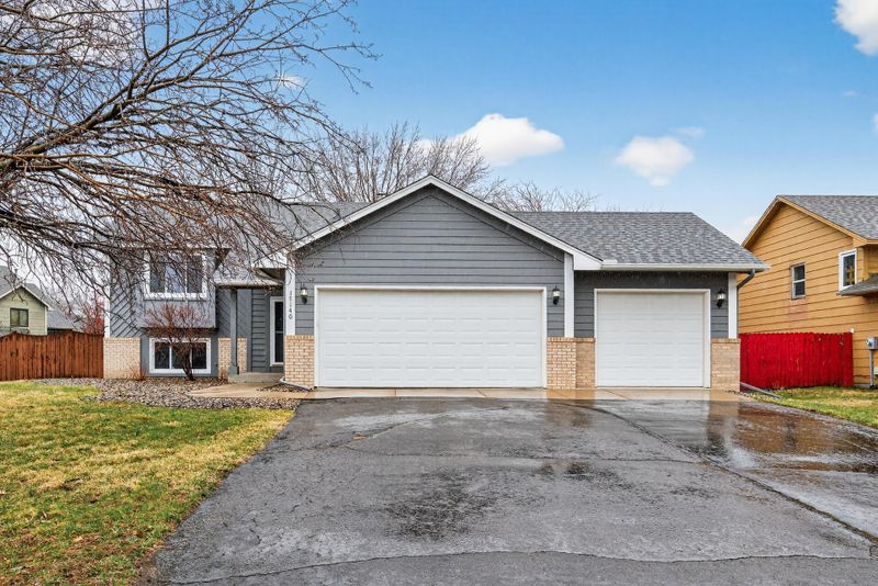 17140 Firestone Pa, Farmington, MN 55024