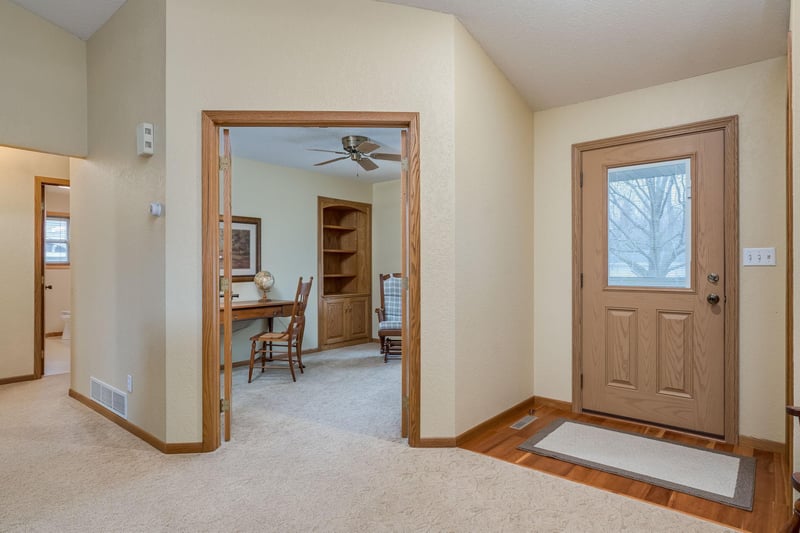 554 Karmil Pl, Gaylord, MN 55334