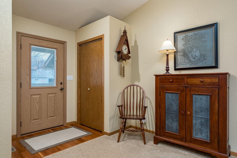 554 Karmil Pl, Gaylord, MN 55334
