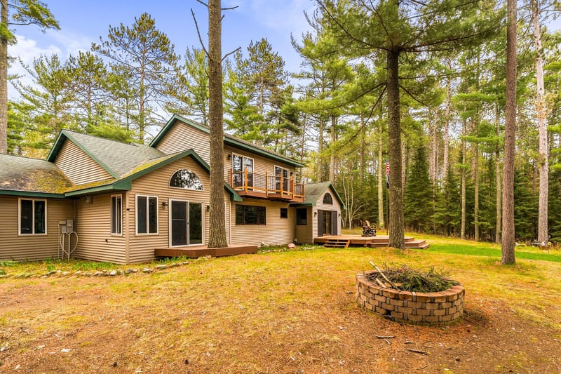 4512 Boulder Dam Rd, Duluth, MN 55803