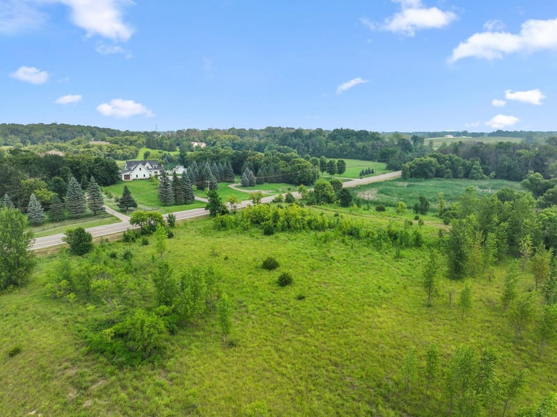 9074 Whisper Creek Trl, Rockford, MN 55373