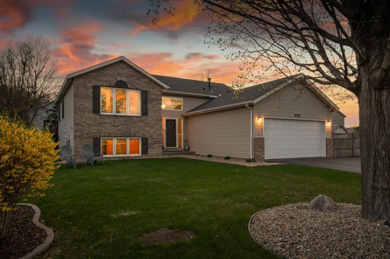 18725 Embers Ave, Farmington, MN 55024