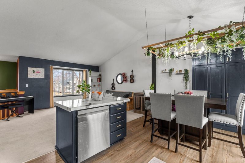 10924 Fox Hollow Ln N, Champlin, MN 55316