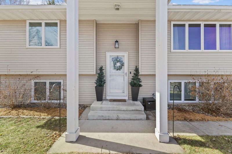 15512 Ridgemont Ave SE, Prior Lake, MN 55372