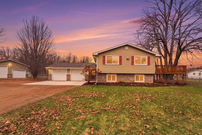 8285 Birchview Rd, Grasston, MN 55030