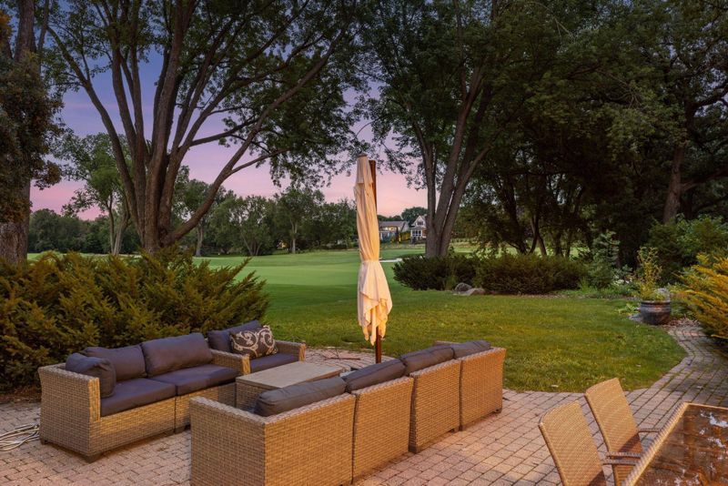 5816 Northwood Dr, Edina, MN 55436