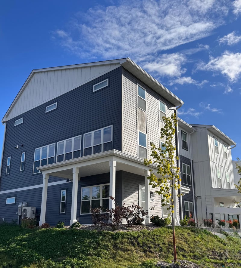 2155 Ivy Ave E #1, Saint Paul, MN 55119