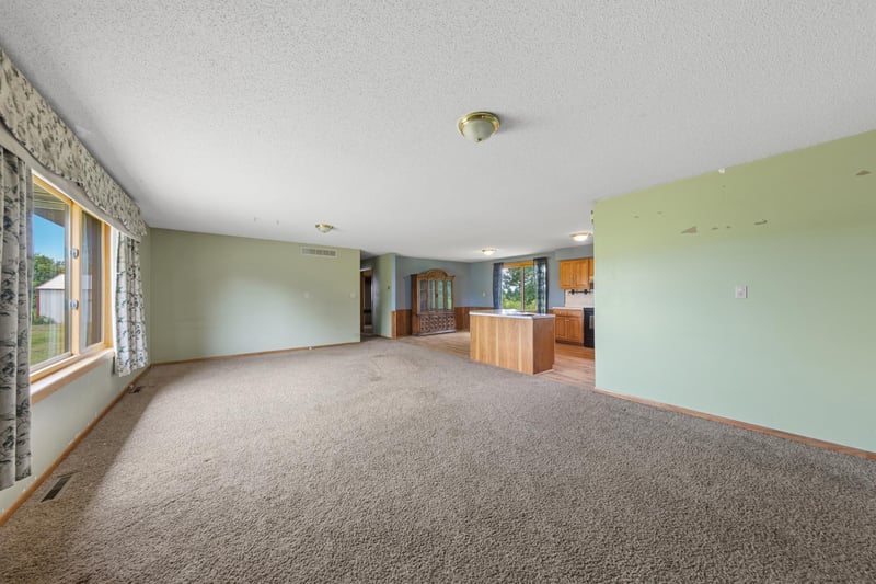 13454 750th St, Blooming Prairie, MN 55917