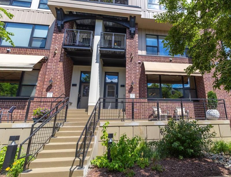 190 Elm St, Saint Paul, MN 55102