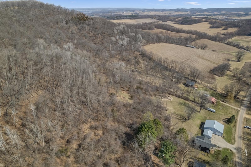W4824 Puent Rd, La Crosse, WI 54601