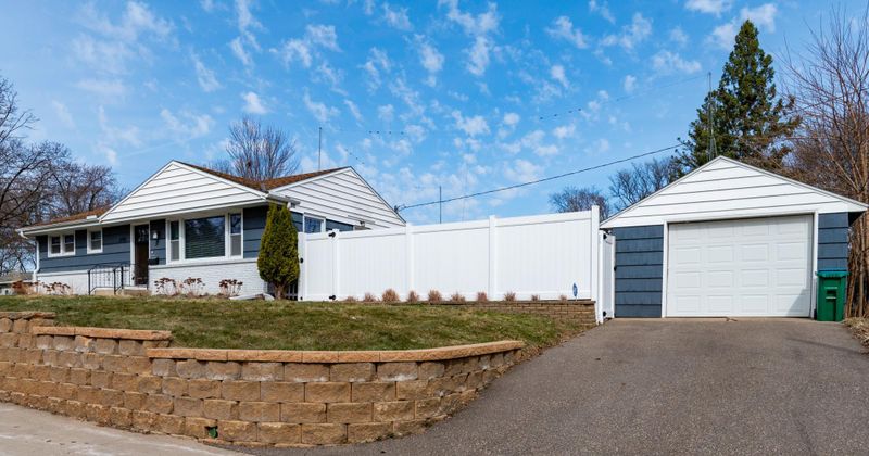 2755 Blackstone Ave, Saint Louis Park, MN 55416