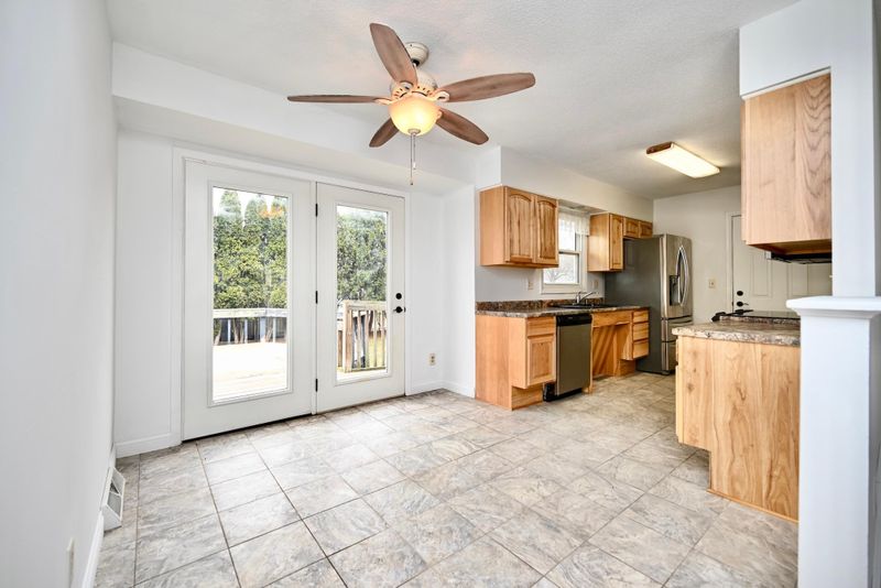 772 Bluffview Cir, Winona, MN 55987
