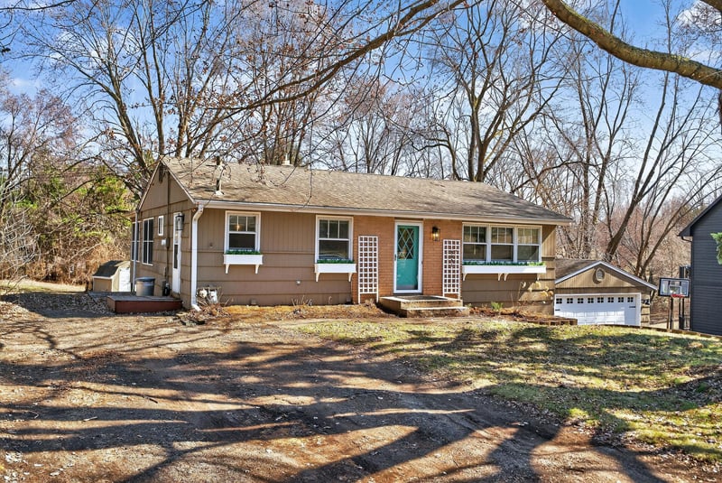 9091 W Staring Ln, Eden Prairie, MN 55347