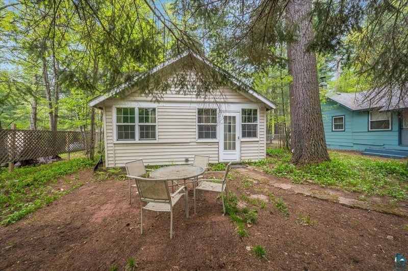 9298 E Park Ave, Solon Springs, WI 54873