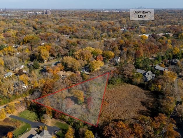 16307 Mcginty Rd W, Wayzata, MN 55391
