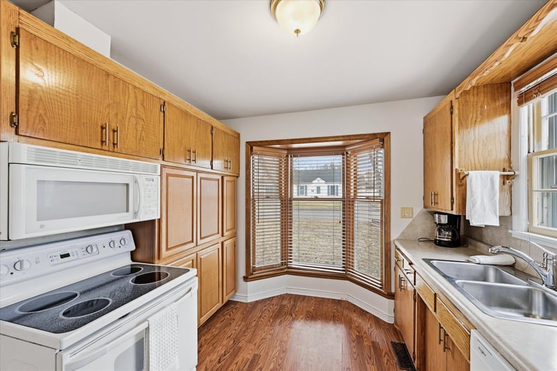 5116 Fairview Ave N, Crystal, MN 55429