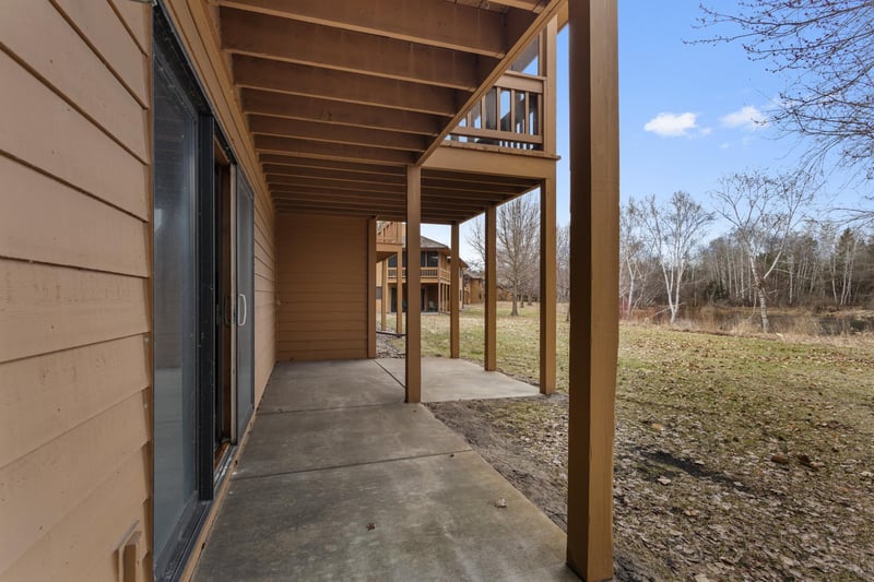 19 Anemone Cir, North Oaks, MN 55127