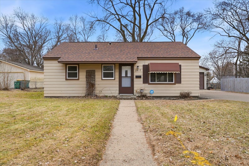 3417 Regent Ave N, Crystal, MN 55422