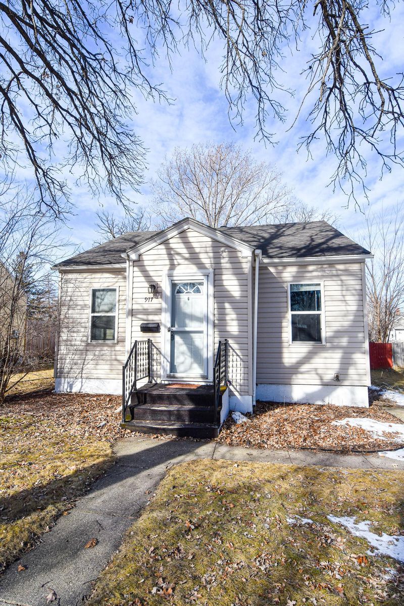917 Main Ave N, Thief River Falls, MN 56701