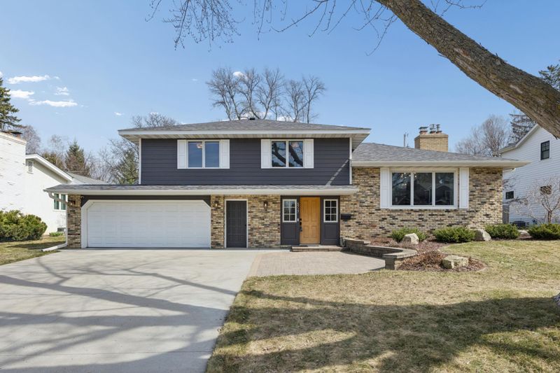 5717 Dale Ave, Edina, MN 55436