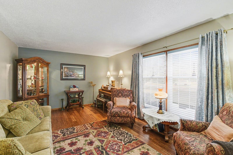 902 6th Ave SE, Pipestone, MN 56164