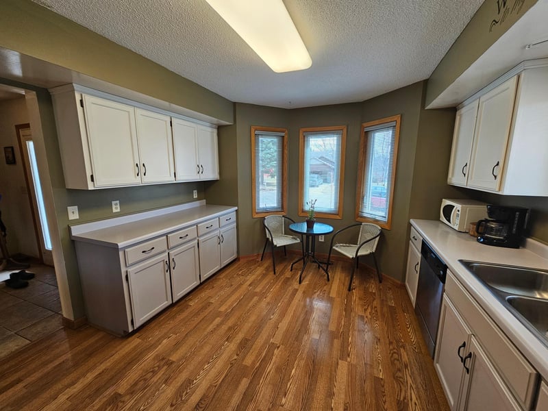 2433 60th St NW, Rochester, MN 55901