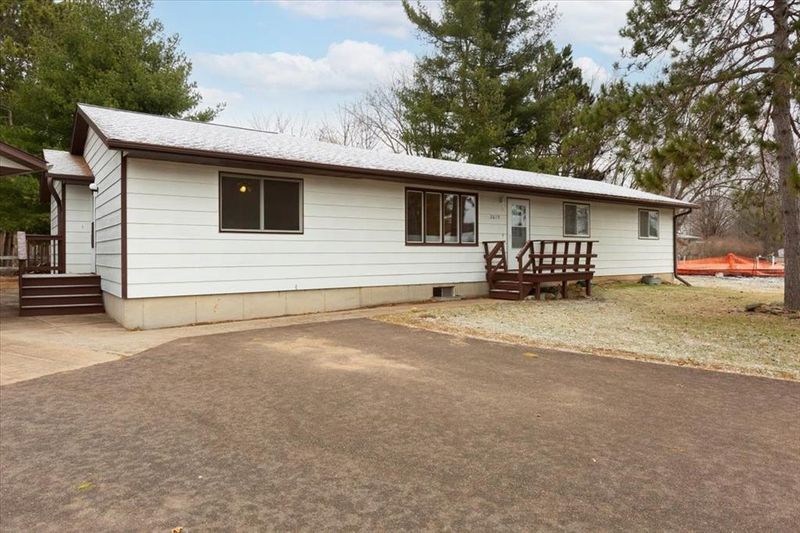 2615 Schabacker Ct, Menomonie, WI 54751