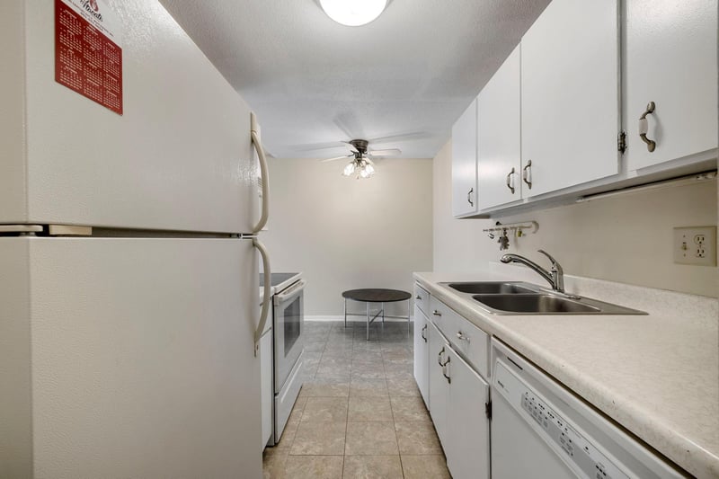 329 Geneva Ave N #411, Oakdale, MN 55128