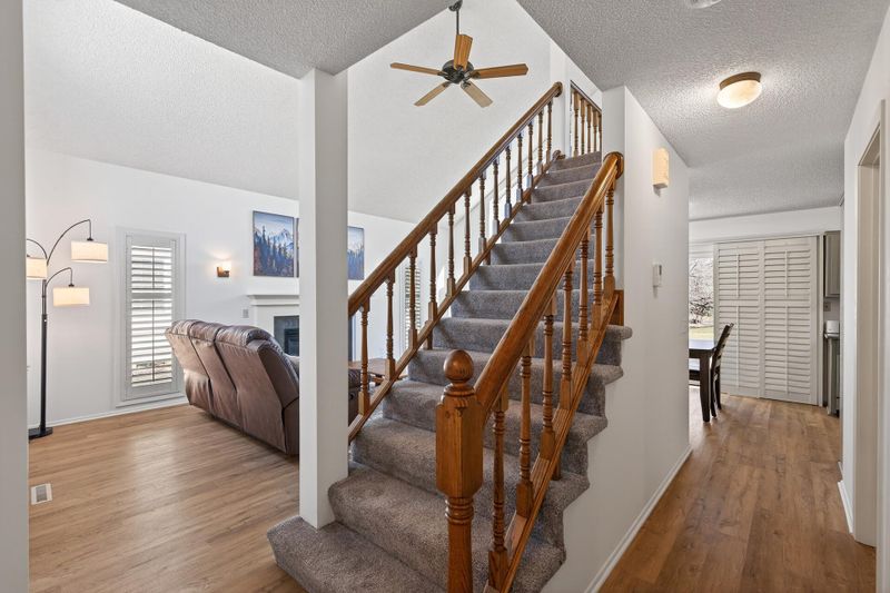 4820 Erickson Dr, New Hope, MN 55428