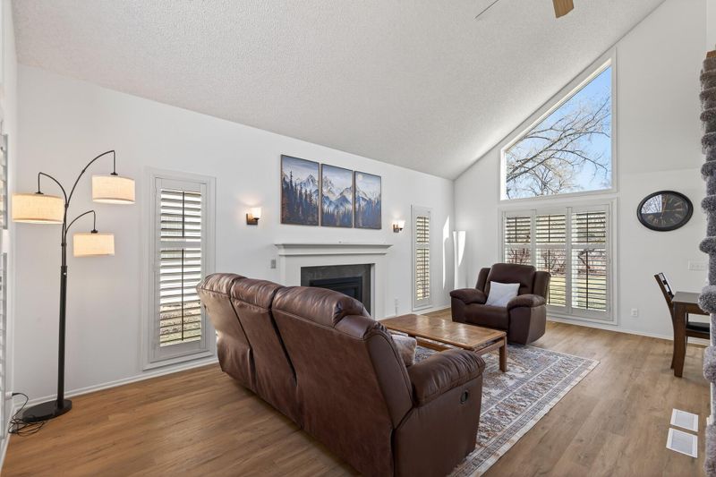 4820 Erickson Dr, New Hope, MN 55428