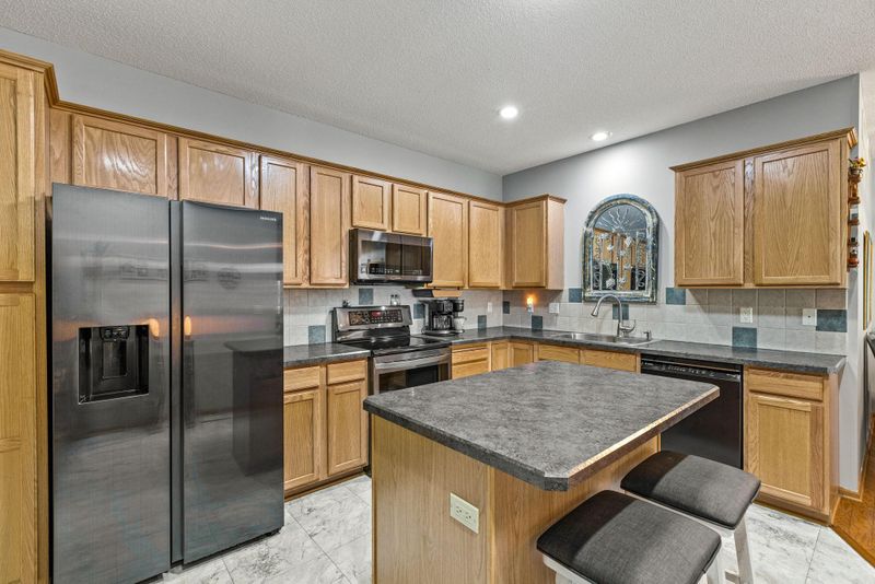 5787 Prairie Ridge Dr #123, Shoreview, MN 55126