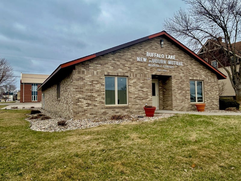 514 Sibley Ave, Gaylord, MN 55334