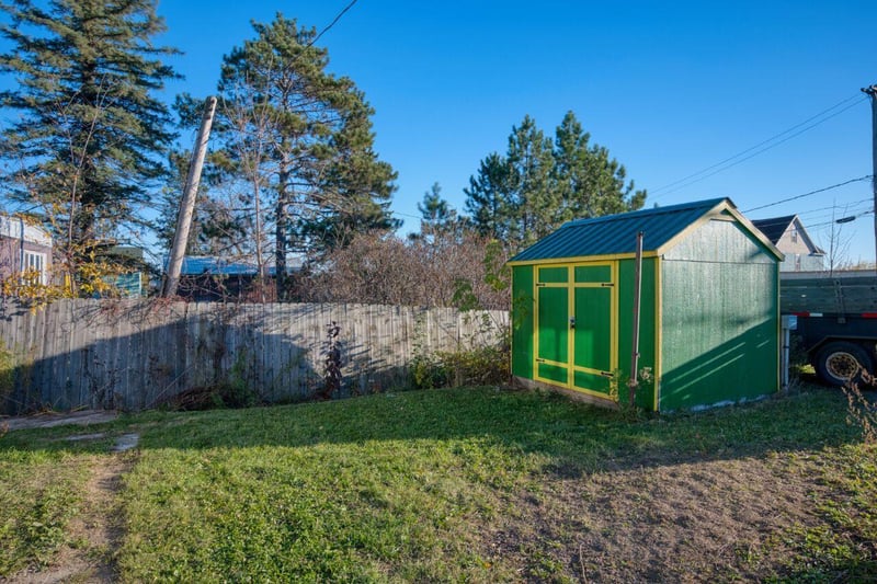 101 E Minnesota Ave, Gilbert, MN 55741